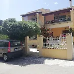Sunny Stay Furnished Apartment In Kanoni